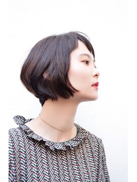 サロンボンジュール(salon Bonjour) 大人可愛い黒髪ショートボブ