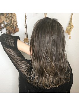 ウル(Ulu) バレイヤージュ