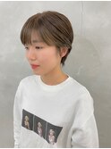 ショートボブ×顔まわりハイライト