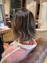 ヘアサロン アティリー(Hair Salon Attirer)&nbsp;西梅田/ボブ/グレーベージュ/白髪ぼかし【Attirer 飯田裕之】