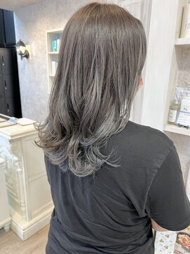 キャアリー(Caary) 福山市Caaryオリーブアッシュ大人グレージュ立体感ロングヘア