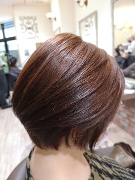 ルシードスタイル クリザンテーム 白髪染め/白髪ぼかし/ハイライト/カラー/ショート/ボブ