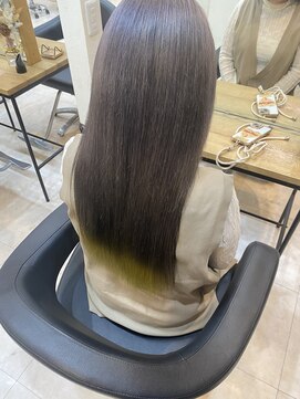 アルトラ(ALTLA) 裾カラー×イエロー