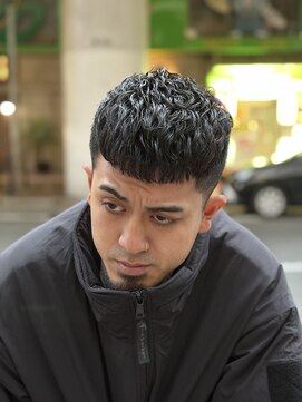 濡れパンクロップ