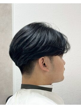 ホワイトストーン WHITE STONE 刈り上げセンターパート爽やかビジネスOKマッシュ