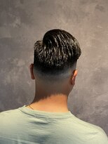 メグロバーバーショップロッポンギ 目黒六(MEGURO BARBER SHOP 6PPONGI)&nbsp;フェードスタイル