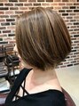 ブルームヘアー(BLOOM hair) 大人の前下がりショート。首回りスッキリですらっと見えます♪