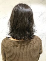 パティオン(PATIONN)&nbsp;ランダムなカールが可愛い外ハネ無造作ボブ