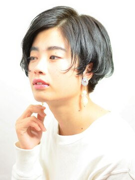 ヴォロンテ(volonte) ショートボブ/束感ショート/暗めカラー/やわらかパーマ/30代