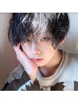 シン(syn) 前髪長めマッシュウルフ