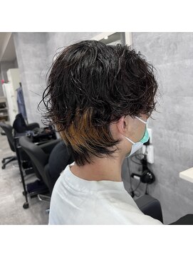 アンダーバーホワイト 栄店(_WHITE) センターパート×スパイラルパーマ