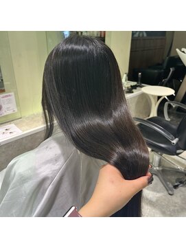 リー 尼崎(Lee) 〈艶々グレージュ!〉