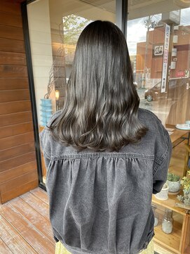 ヘア プロデュース キュオン(hair produce CUEON.) ロング×カーキアッシュ