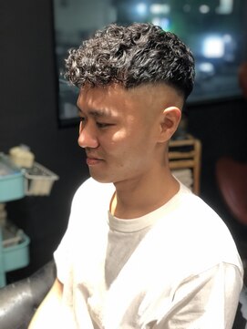 アジトフォーメン(Ajito for men) スペインカールフェード