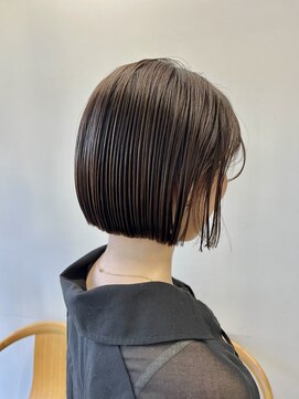 ヘアー アイス 御器所本店(HAIR ICI) 20代30代40代前下がりストレート小顔補正立体ぱつっとボブカット