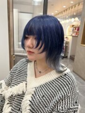 シア 新越谷店(SHEER) ブルー×シルバー