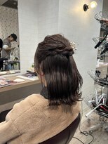 コワファーストナガサキシャンプーボーイ(COIFF1RST NAGASAKI SHAMPOO BOY)&nbsp;ハーフアップアレンジ