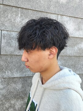 ニアウ 伊勢崎連取店(Niau) 刈り上げショートマッシュツイストスパイラルパーマ