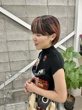 バイ(by) ミニボブとセクションカラー