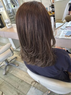 ヘアークラフト アニー 南郷18丁目店(HAIR CRAFT Annie) 重ためレイヤー