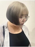 ルーツカラー × ブロンド × ダークグレー