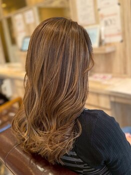 エクラ(Eclat)の写真/グレイカラーを明るくダメージレスに♪ツヤ感・手触り◎の上質カラーで若々しい印象を叶える☆