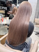 サンク 原宿 表参道(cinq) ハイトーンダブルカラーレイヤーカットミルクティーグレージュ