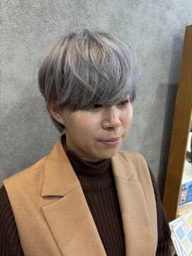 エーアイ 駒込店(Ai) シルバーグレージュ