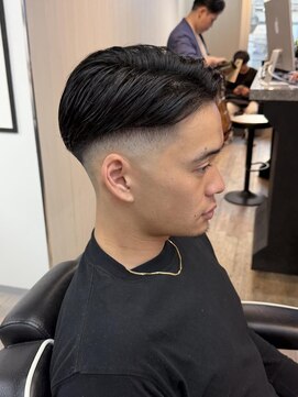 ヴィ 大宮(Vii) フェード/メンズ/大宮/ツイストスパイラル