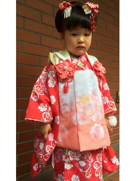 ヘアーアンドメイクボーノ(Hair & Make Buono) 七五三『三歳着付け・ヘアセット・メイク」