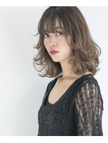 大人かわいいやわらかミディ