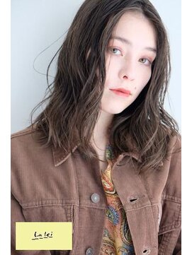 ラレイ(Lalei) 【表参道/青山】シアーグレーゆるウェーブミディ【ささき】