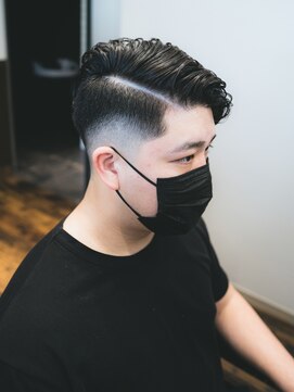 ヘアデザイン ステラ(hair design sTella) できる男にバフを掛けるスキンフェードカット