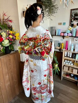 ヘアーサロン プアメリア(Puamelia) うなじスッキリサイドアップ 結婚式 二次会 花嫁 成人式 着物