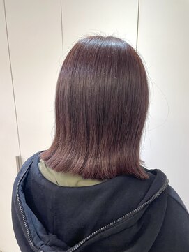 エムタニグチミュー(MTANIGUCHI Mieux) 赤み系/ブラウン/外ハネボブ/顔周りカット/小顔