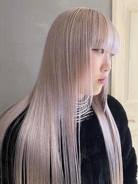 キャロルガーデンズ ボコカ 表参道(Carroll Gardens bococa) ホワイトベージュ　くすみブロンド　ブリーチ　カラー