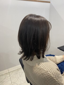 イルミ(iLUMi) iLUMi　×　外ハネスタイル