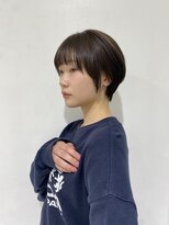 前髪あり耳掛け丸みくびれショートボブ20代30代40代50代60代