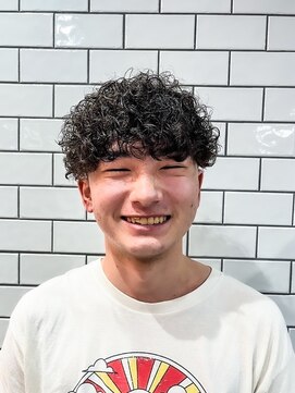 ミスターマウントロックバーバーショップ(MR.MT.ROCK BARBER SHOP) スペインカール