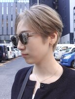 ビュートリアム265(BEAUTRIUM 265)&nbsp;ハイトーンヘア ハンサムショート ブリーチ ブロンドヘア