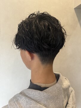 シャドウパーマ