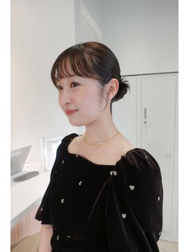 タス(tas) シニヨン×カチモリアレンジヘア