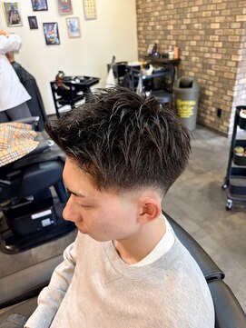 バーバーショップ ネオ セカンド(BARBERSHOP NEO2nd) フェザーアップ