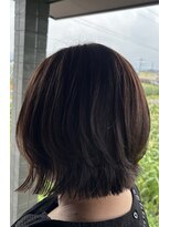 ロク(6)&nbsp;メリハリぱっつんボブ