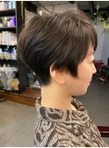 大人雰囲気のフレンチショートボブ