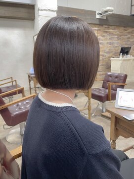 アリー 原宿 表参道(ALLY) 【ALLY 濱田】ミニボブ × 地毛風カラー