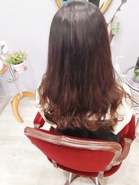 アキナイ(Akinai) フェミニンパーマ