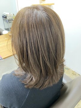 キートス ヘアーデザインプラス(kiitos hair design +) レイヤー☆アッシュベージュ