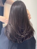 ヨロ 小岩(YOLO) レイヤーカットハイライトショートヘアイルミナカラーオージュア