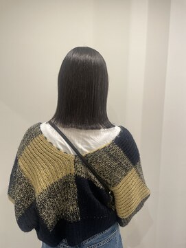 ユニコ(unico) オリーブ/赤み消し/ミディアム/結べる長さ